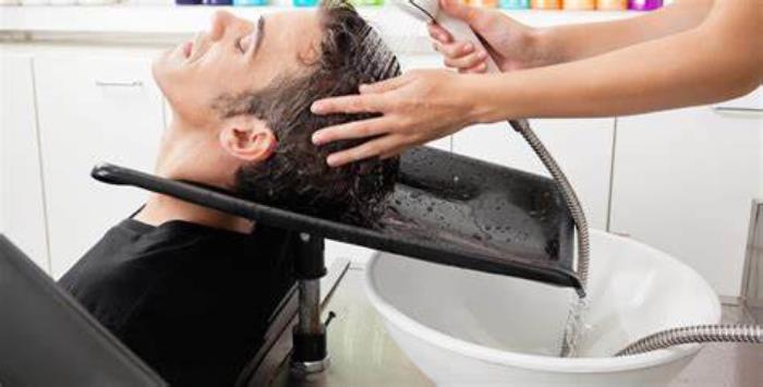 How to Wash Your Hair After a Transplant